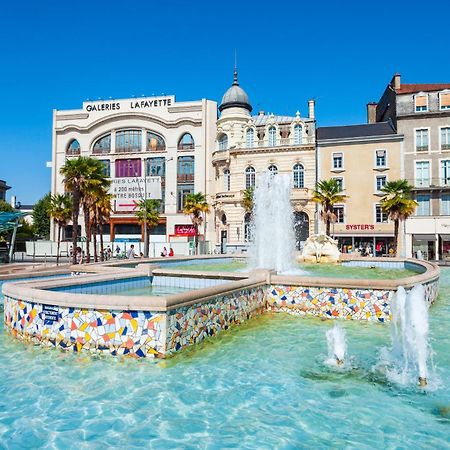 Апартаменты Au Palais Des Pyrenees! Hyper Centre -Clim-Balcon-Parking Gratuit По Экстерьер фото