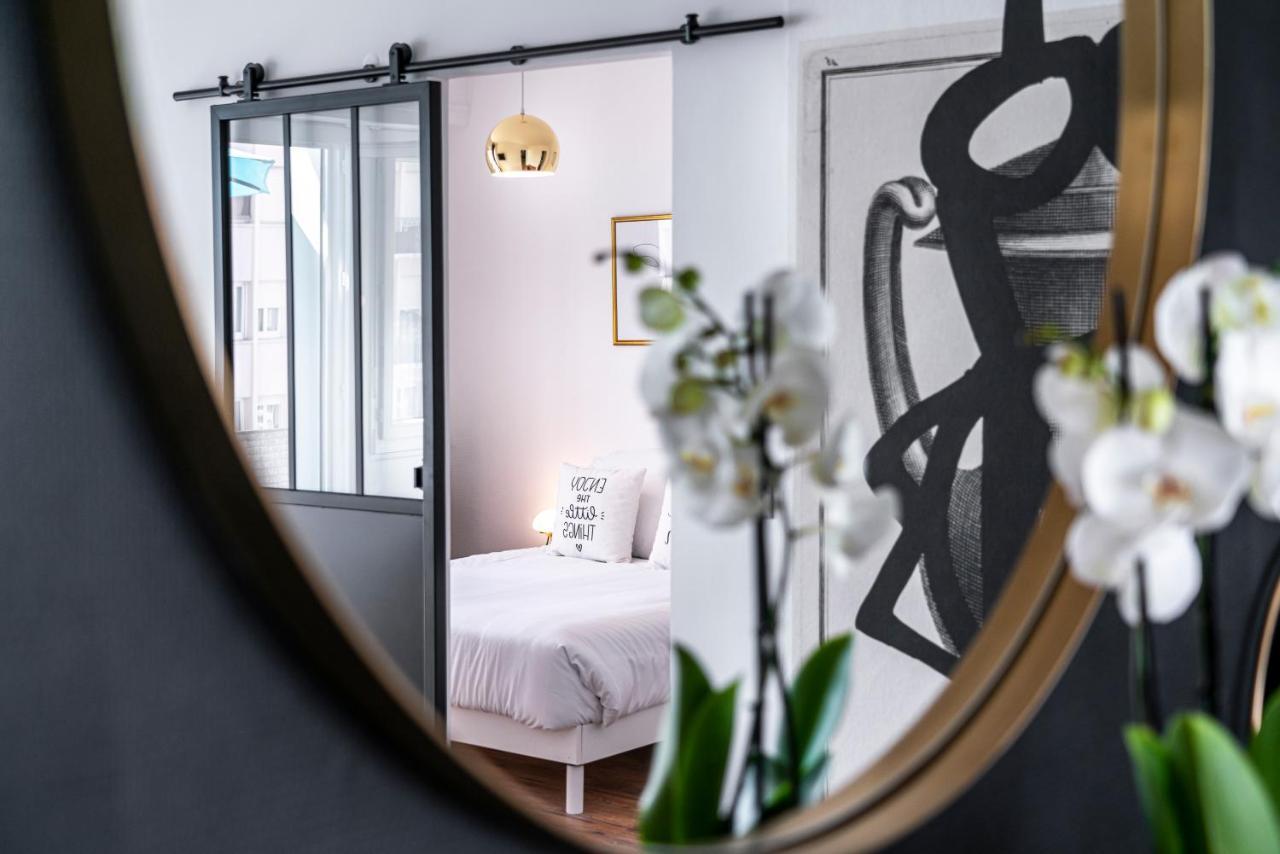 Апартаменты Au Palais Des Pyrenees! Hyper Centre -Clim-Balcon-Parking Gratuit По Экстерьер фото