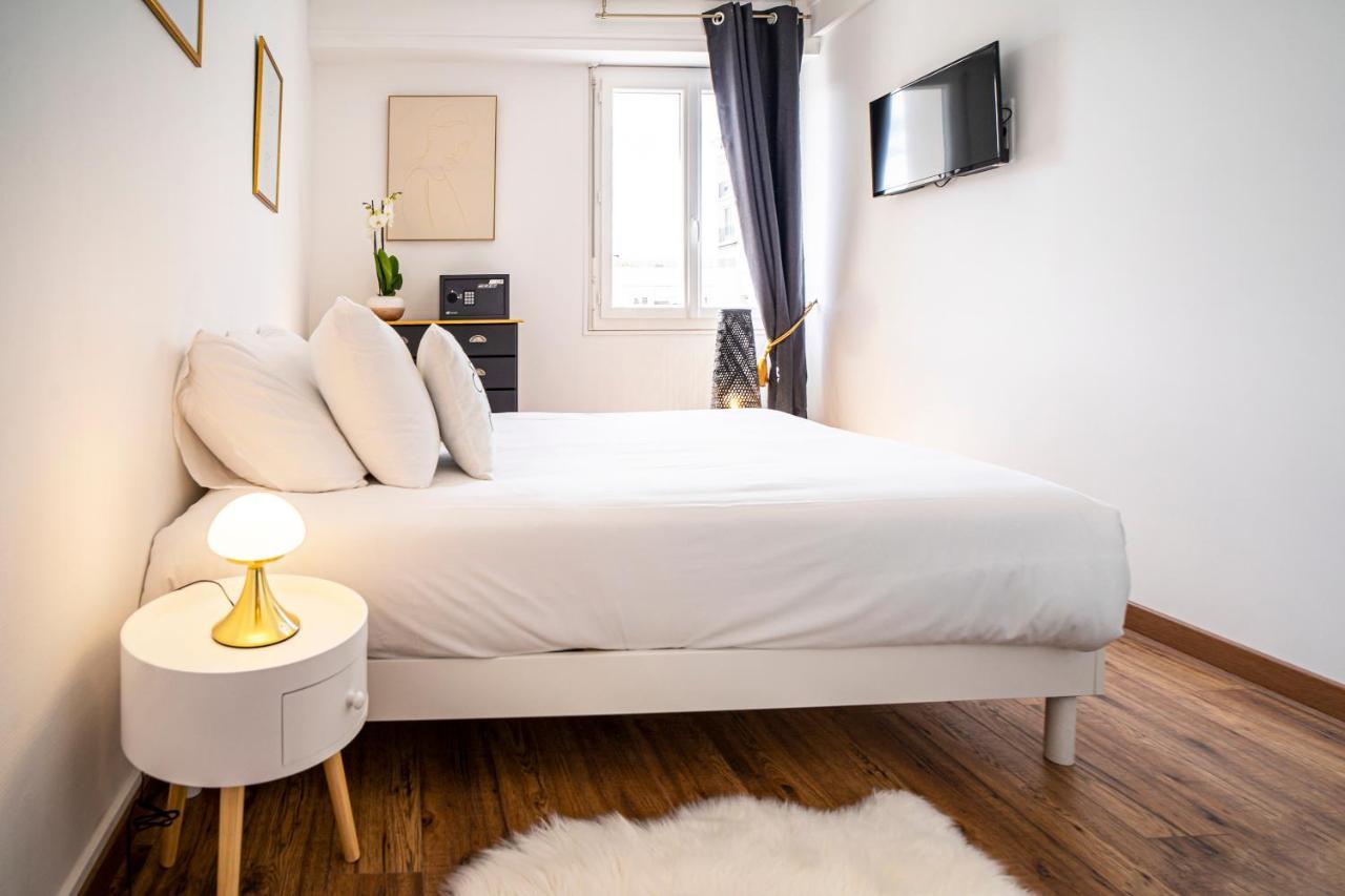 Апартаменты Au Palais Des Pyrenees! Hyper Centre -Clim-Balcon-Parking Gratuit По Экстерьер фото