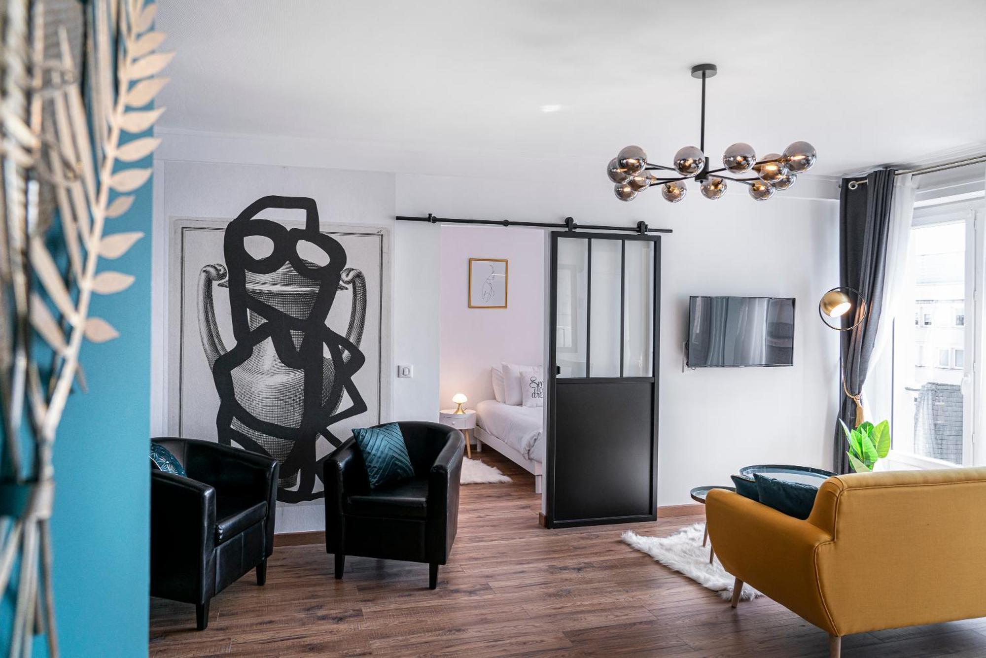 Апартаменты Au Palais Des Pyrenees! Hyper Centre -Clim-Balcon-Parking Gratuit По Экстерьер фото