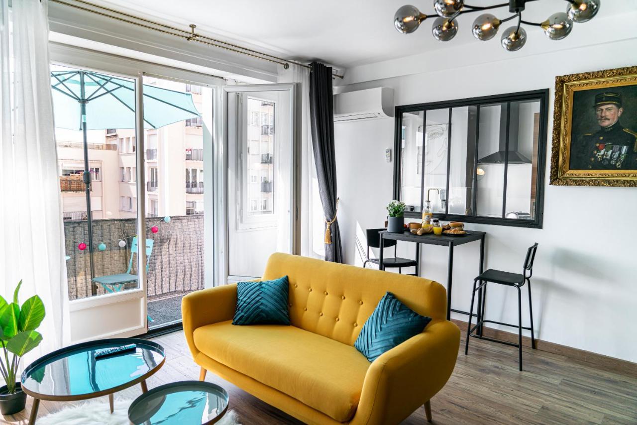 Апартаменты Au Palais Des Pyrenees! Hyper Centre -Clim-Balcon-Parking Gratuit По Экстерьер фото