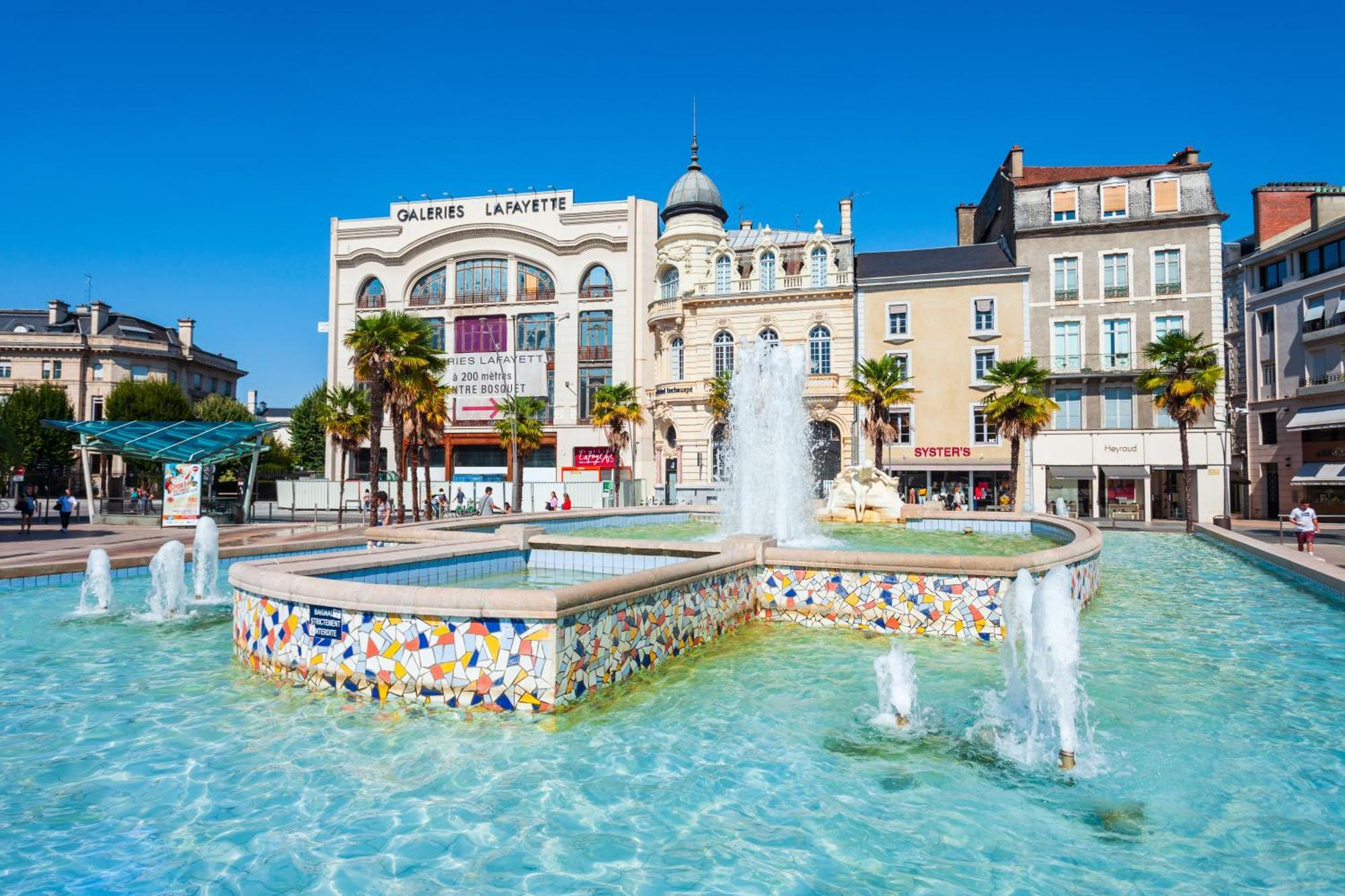 Апартаменты Au Palais Des Pyrenees! Hyper Centre -Clim-Balcon-Parking Gratuit По Экстерьер фото